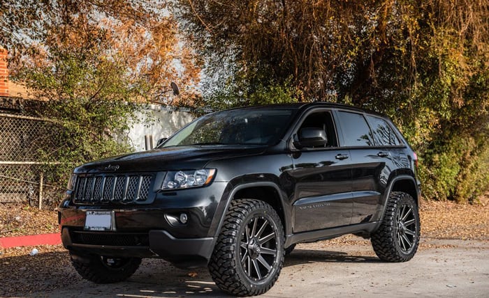 All-Terrain Tires for Jeep Grand Cherokee